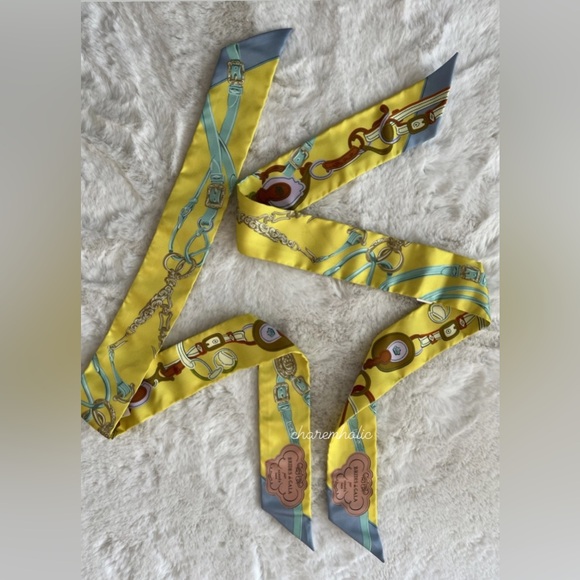 New! 💛 Set of two Hermes twilly 💛 Brides De Gala Appliqué Jaune Vif Vert Eau - Picture 4 of 4